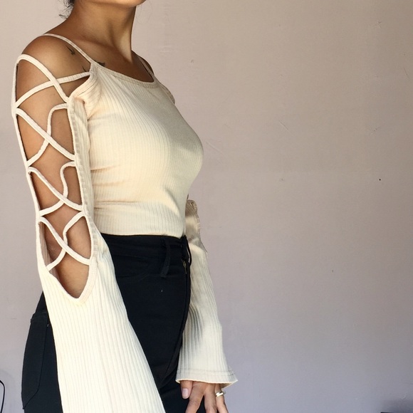 Long Sleeve caged bodysuit - Picture 7 of 7